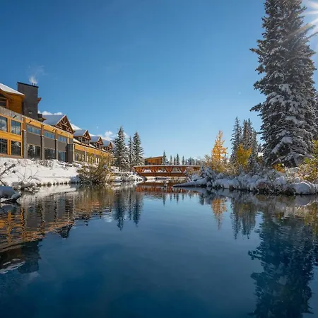 The Malcolm Hotel Canmore Exterior photo